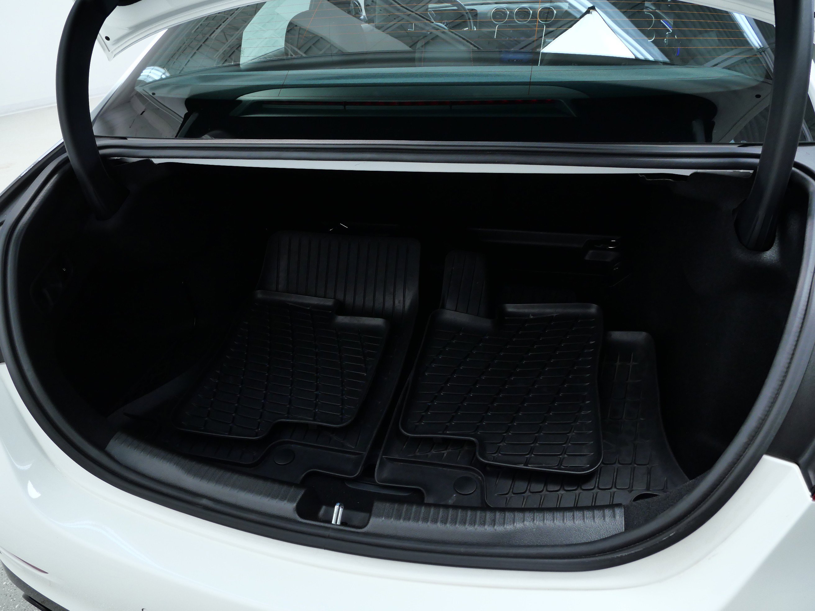 2023 Mercedes Benz C AMG 43 4MATIC photo 5