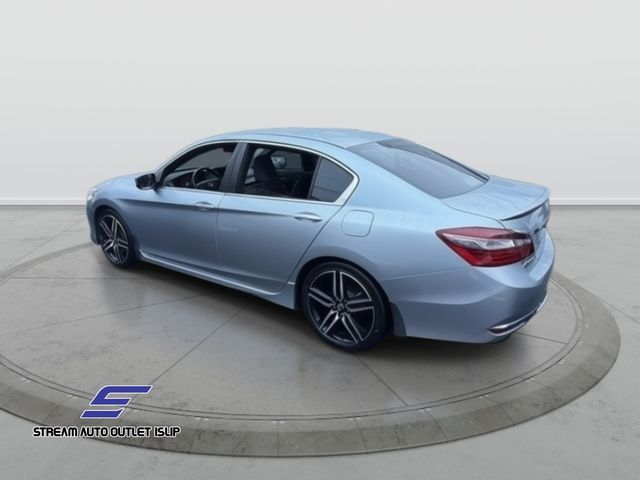 2017 Honda Accord Sport photo 4