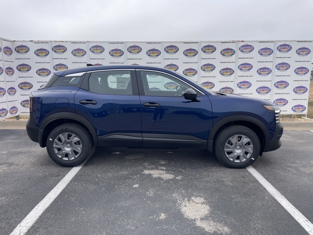 2026 Nissan KICKS S's photo