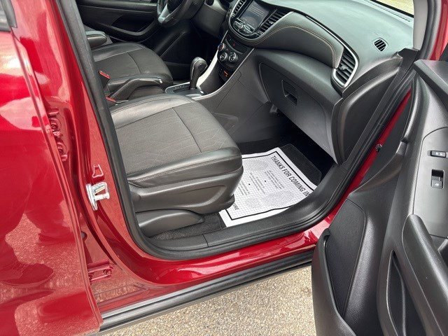2022 Chevrolet Trax LT photo 17