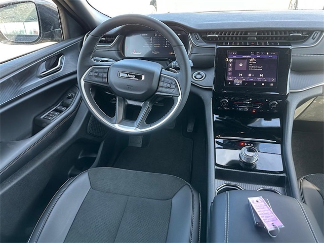 2025 Jeep Grand Cherokee Altitude X photo 18