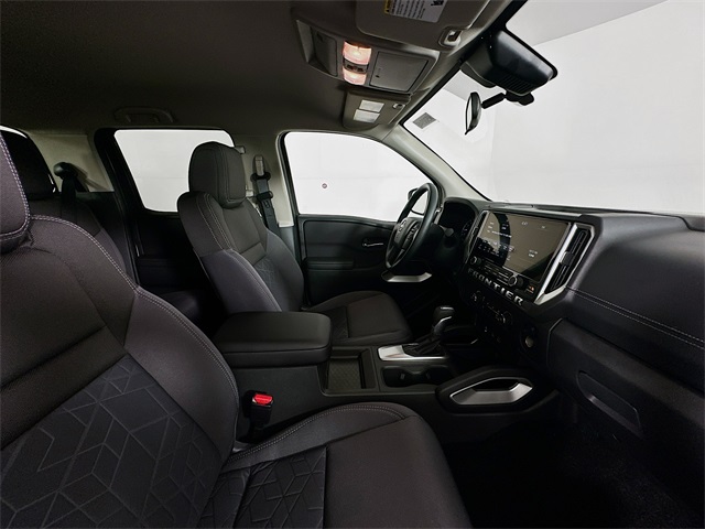 2025 Nissan Frontier SV photo 21