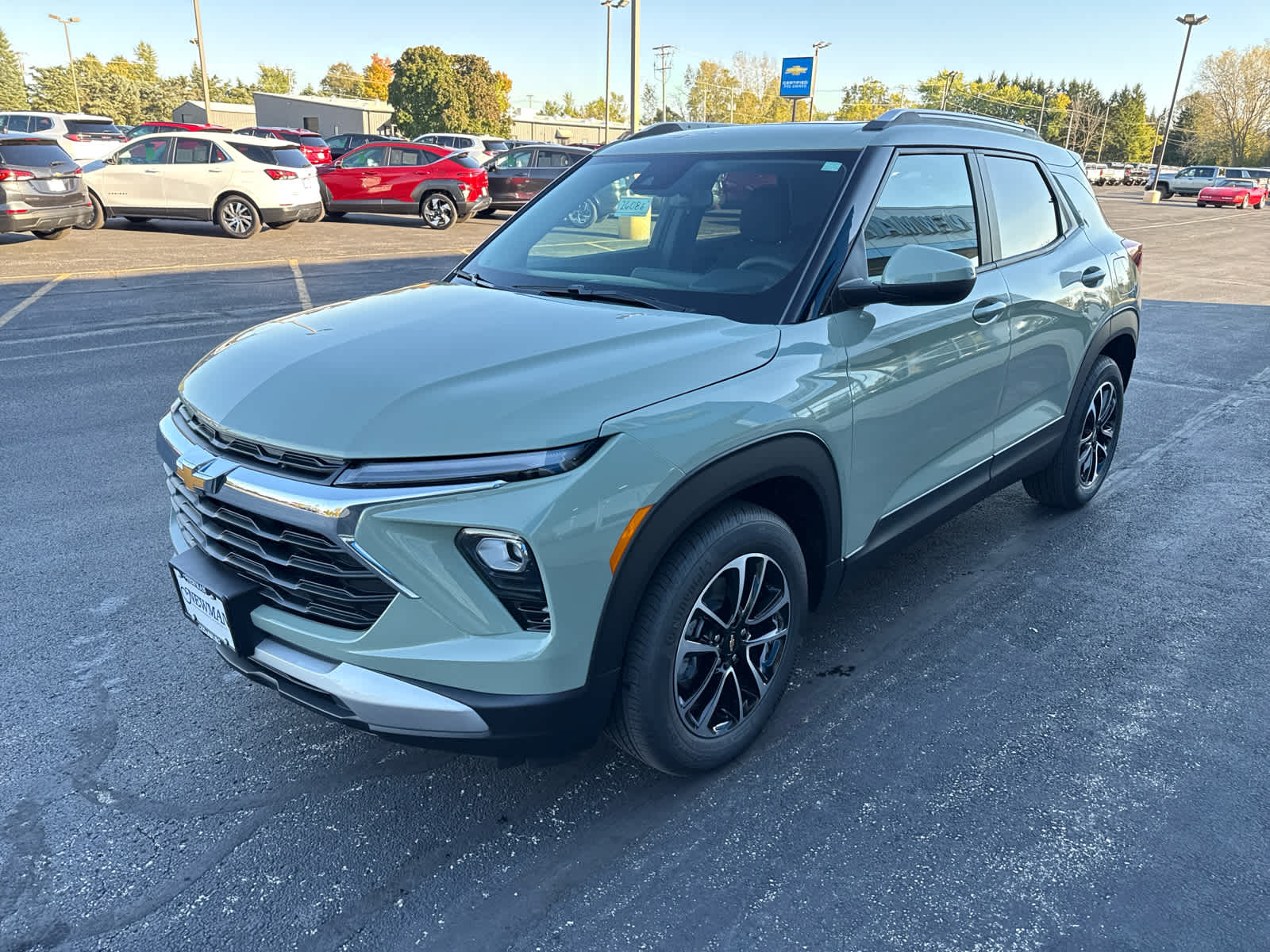 2026 Chevrolet Trailblazer LT photo 2