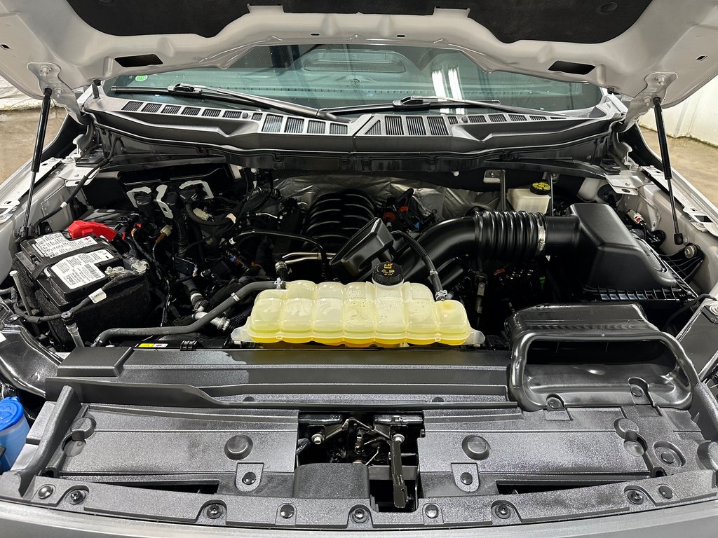 2021 Ford F-150 XLT photo 14