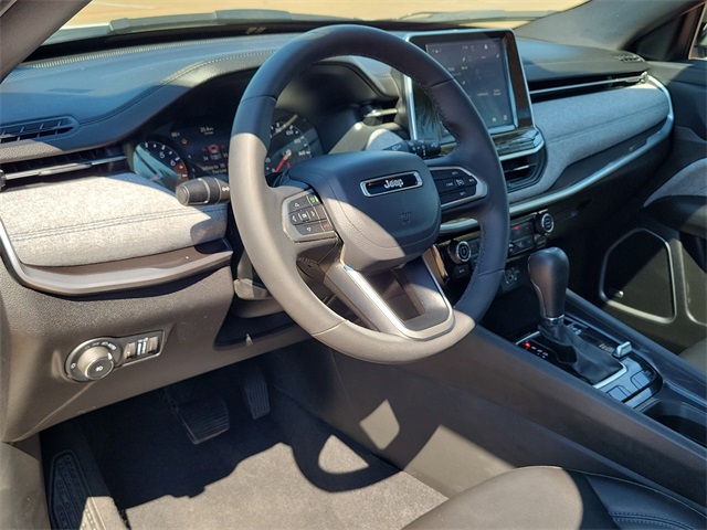 2025 Jeep Compass Latitude photo 22