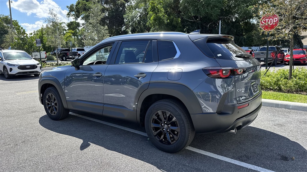 2026 Mazda CX-50 2.5 Preferred photo 2