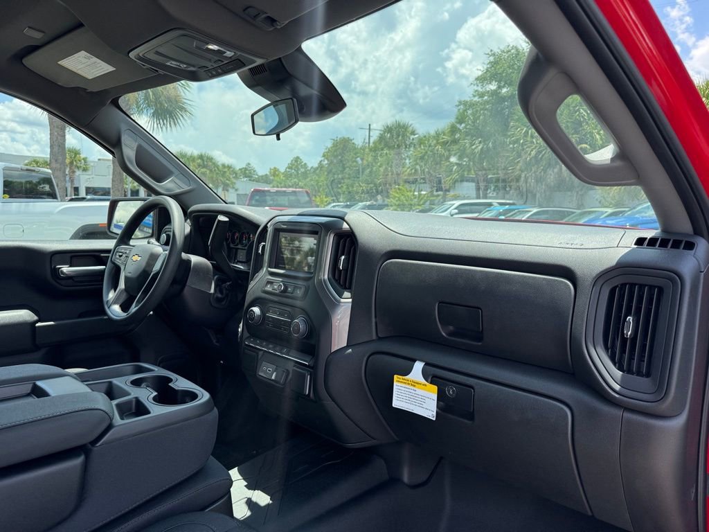 2025 Chevrolet Silverado 1500 photo 13