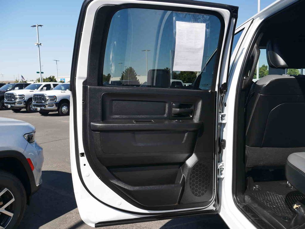 2024 Ram 3500 Tradesman photo 10
