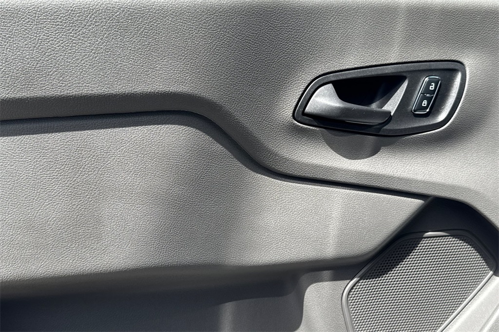 2025 Ford Transit photo 9