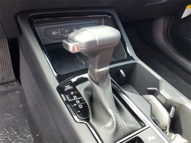 2025 Kia K5 GT-Line photo 23