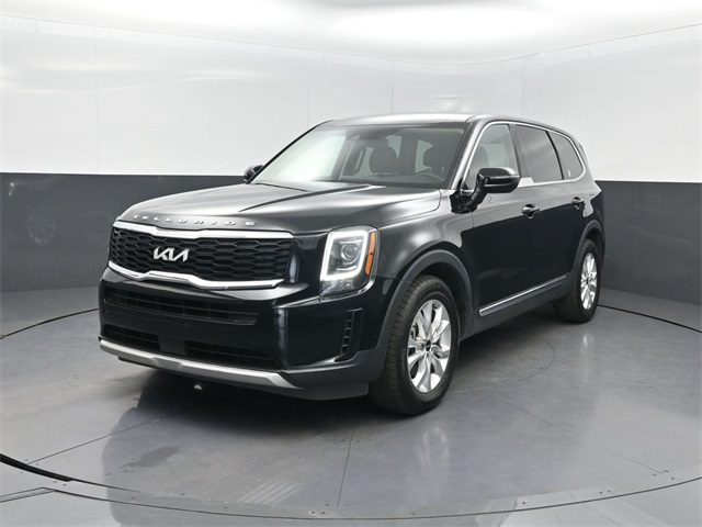 2022 Kia Telluride LX's photo
