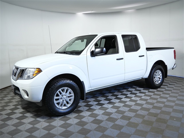 2017 Nissan Frontier SV photo 5