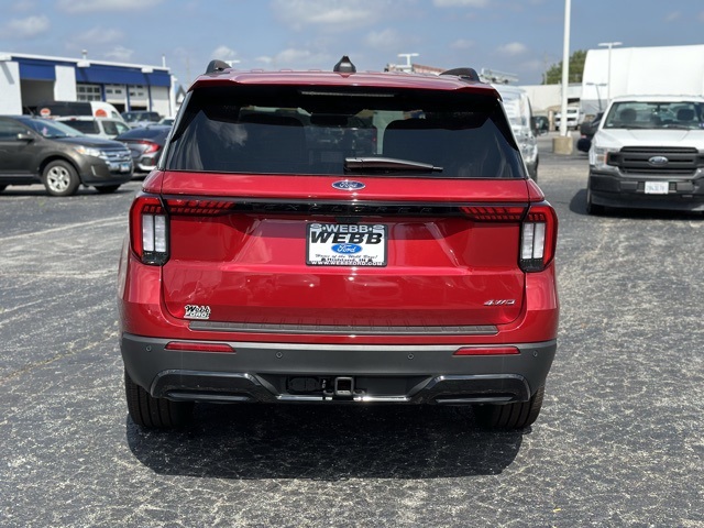 2025 Ford Explorer ST-Line photo 5