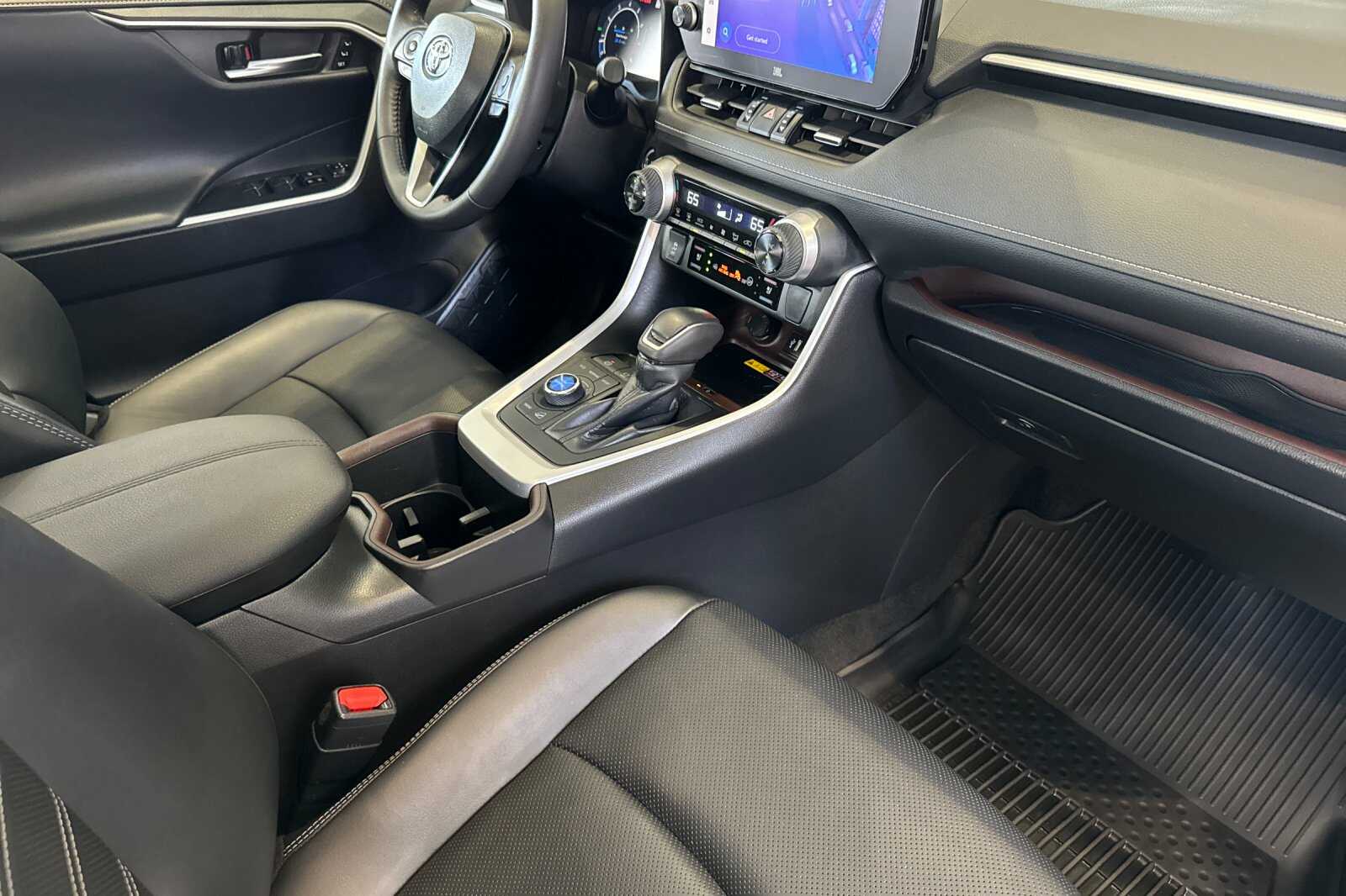 2024 Toyota RAV4 Limited photo 13