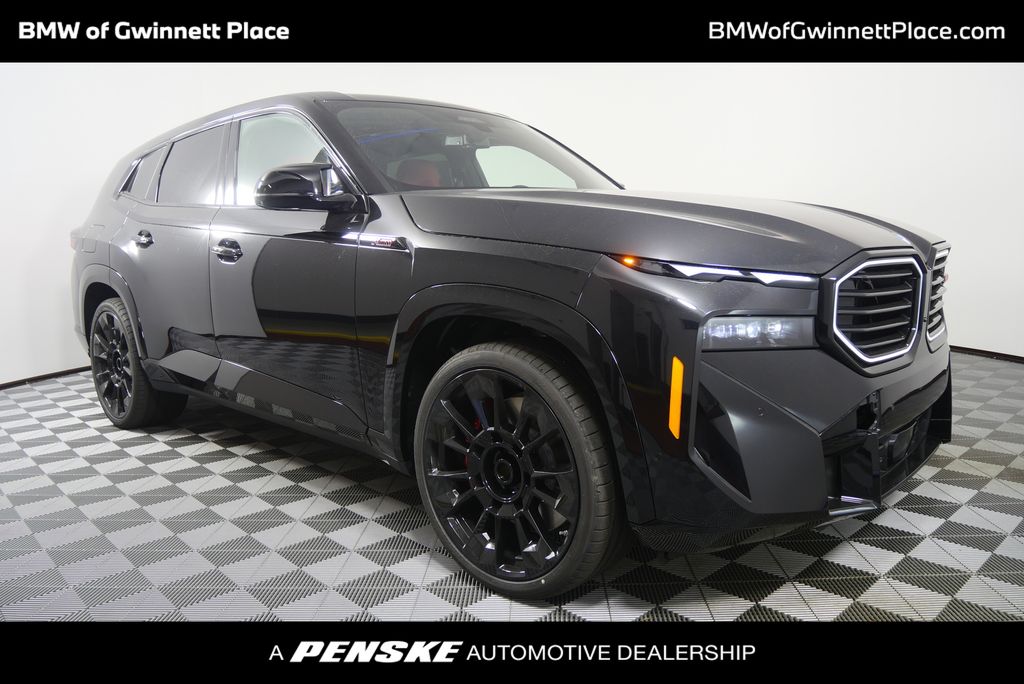 2026 BMW XM Base's photo