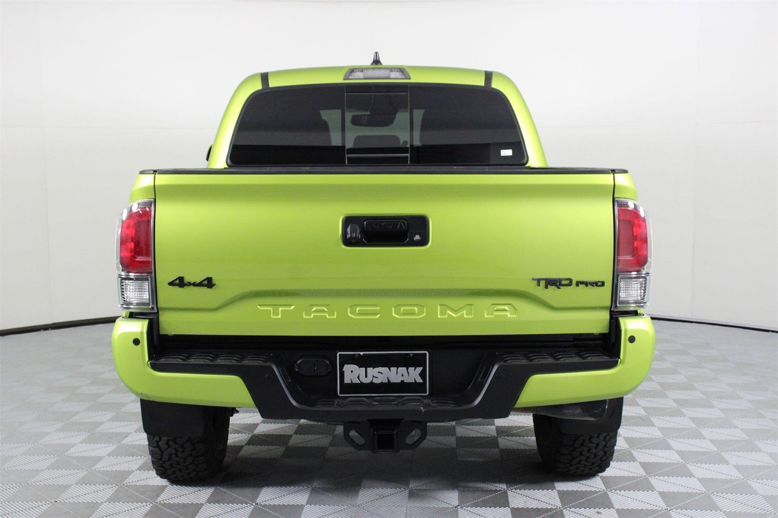 2022 Toyota Tacoma TRD Pro photo 6