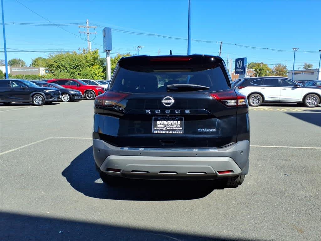 2022 Nissan Rogue SV photo 2