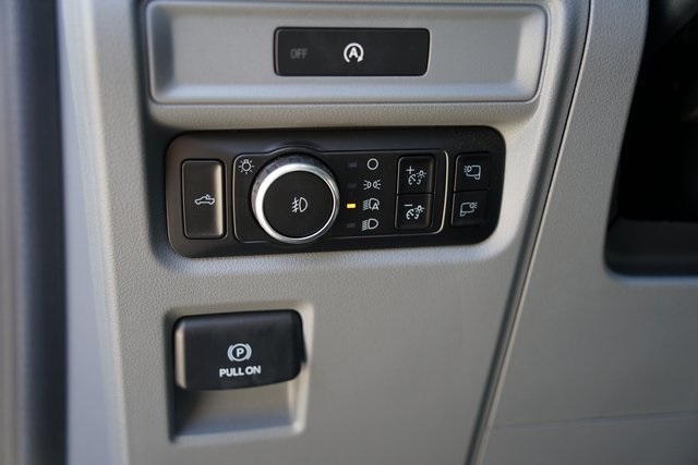 2025 FORD F-150 - Image 35