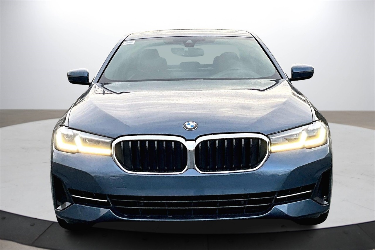 2023 Bmw 540i 5-Series photo 2