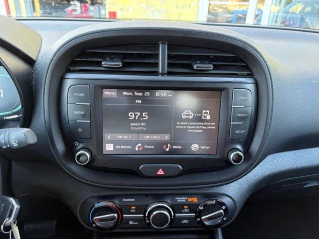 2023 Kia Soul LX photo 9