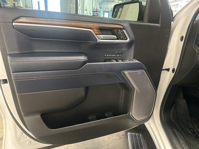 2022 Chevrolet Silverado 1500 High Country photo 7