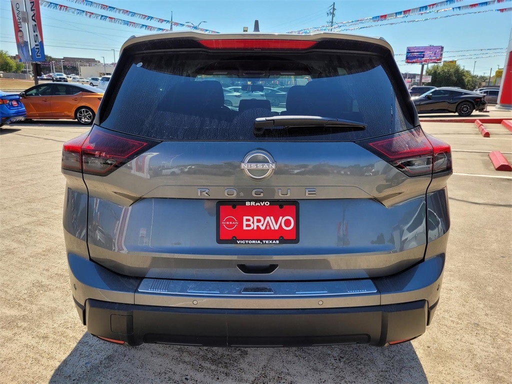 2025 Nissan Rogue SV photo 4