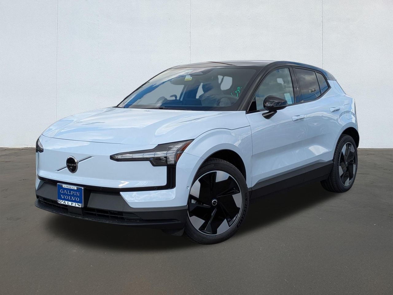 2026 Volvo EX30 Ultra's photo