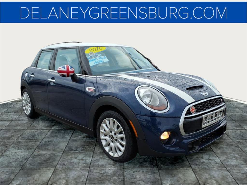 2016 MINI Cooper S's photo