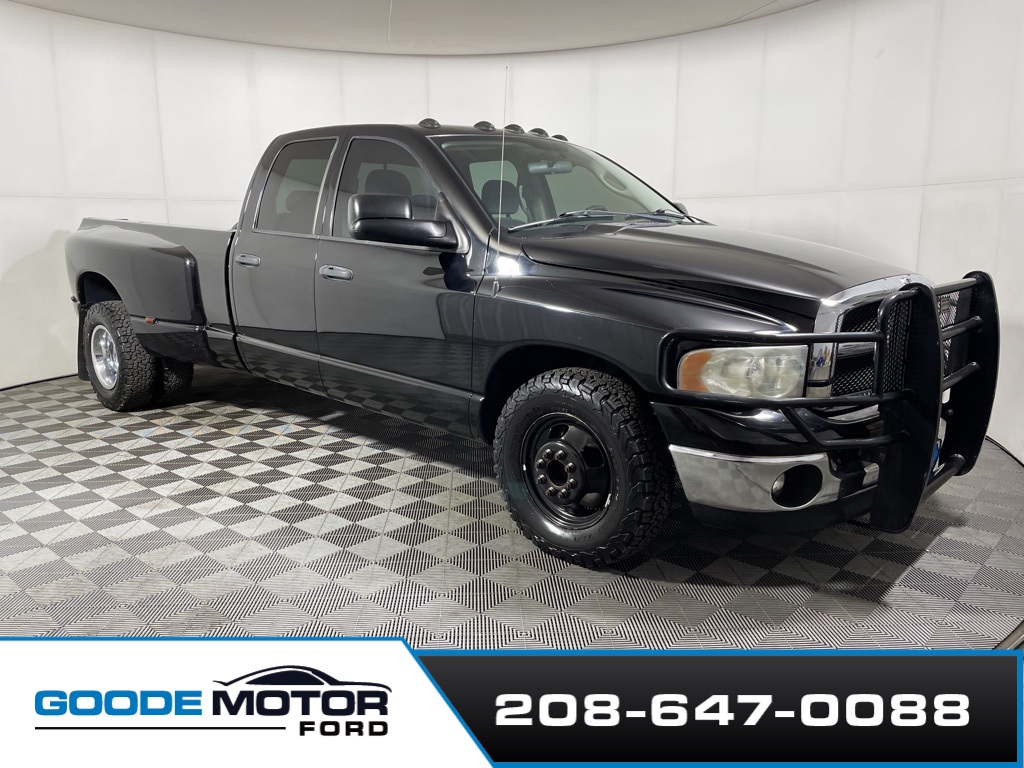 2005 Dodge Ram 3500 SLT photo 2