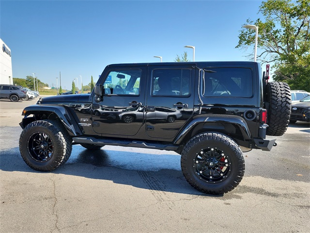 2016 Jeep Wrangler Unlimited Sahara photo 3