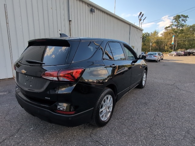 2023 Chevrolet Equinox LS photo 6