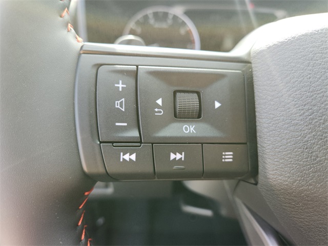 2026 Nissan Rogue SV photo 15