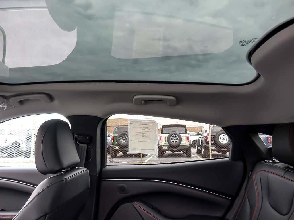 2025 FORD MUSTANG MACH-E - Image 13