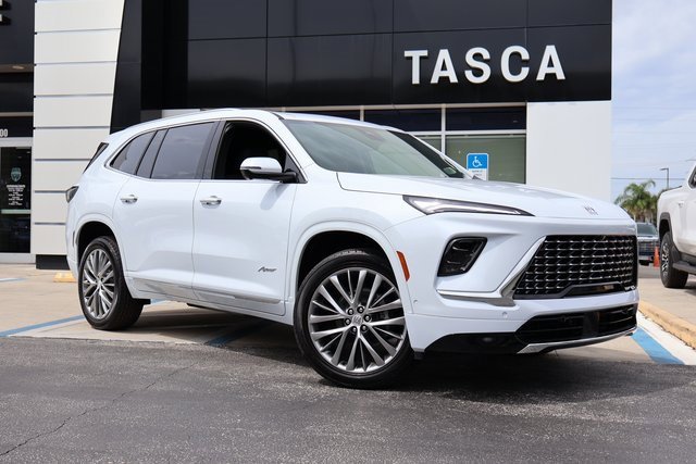 2026 Buick Enclave Avenir's photo