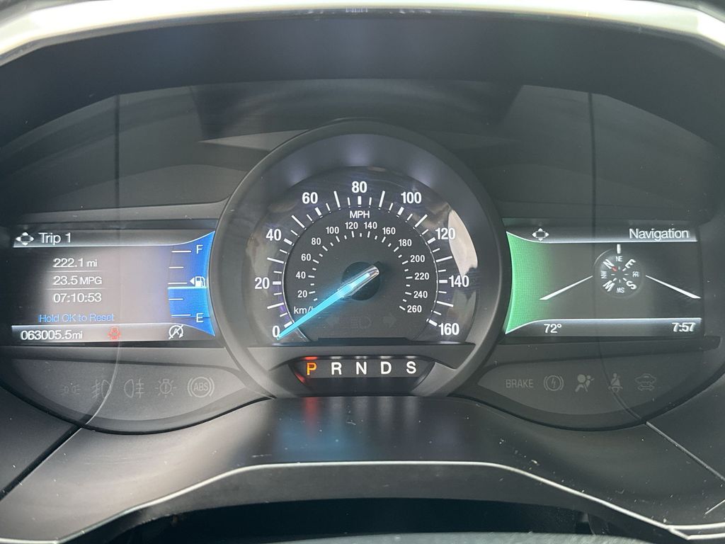 2019 Ford Edge Titanium photo 10