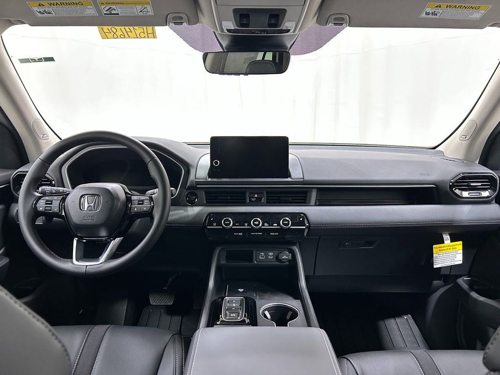 2025 Honda Pilot Touring photo 5