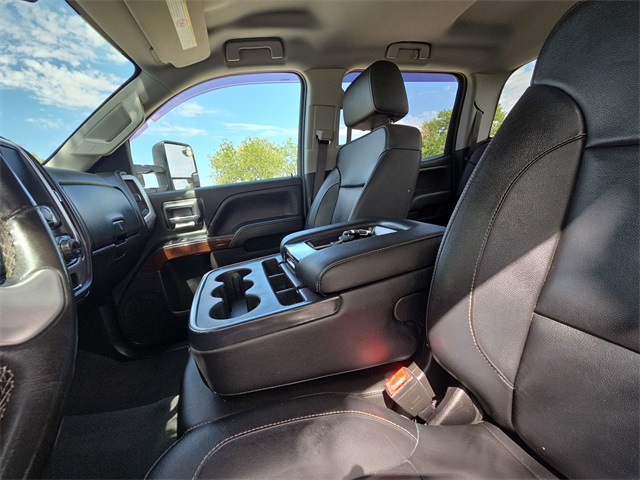 2019 Gmc Sierra HD SLE photo 14
