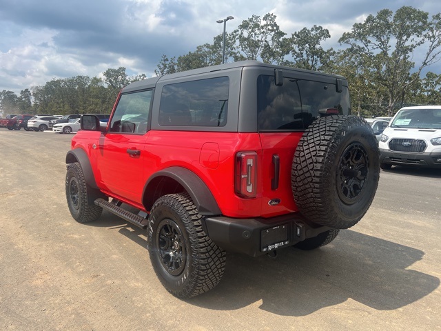 2022 Ford Bronco Wildtrak photo 2