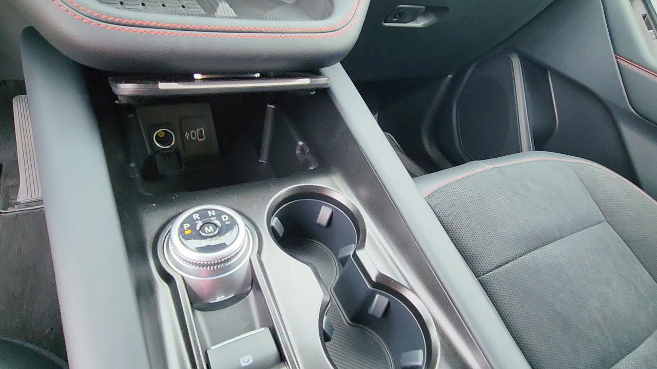 2025 Ford Explorer ST photo 23