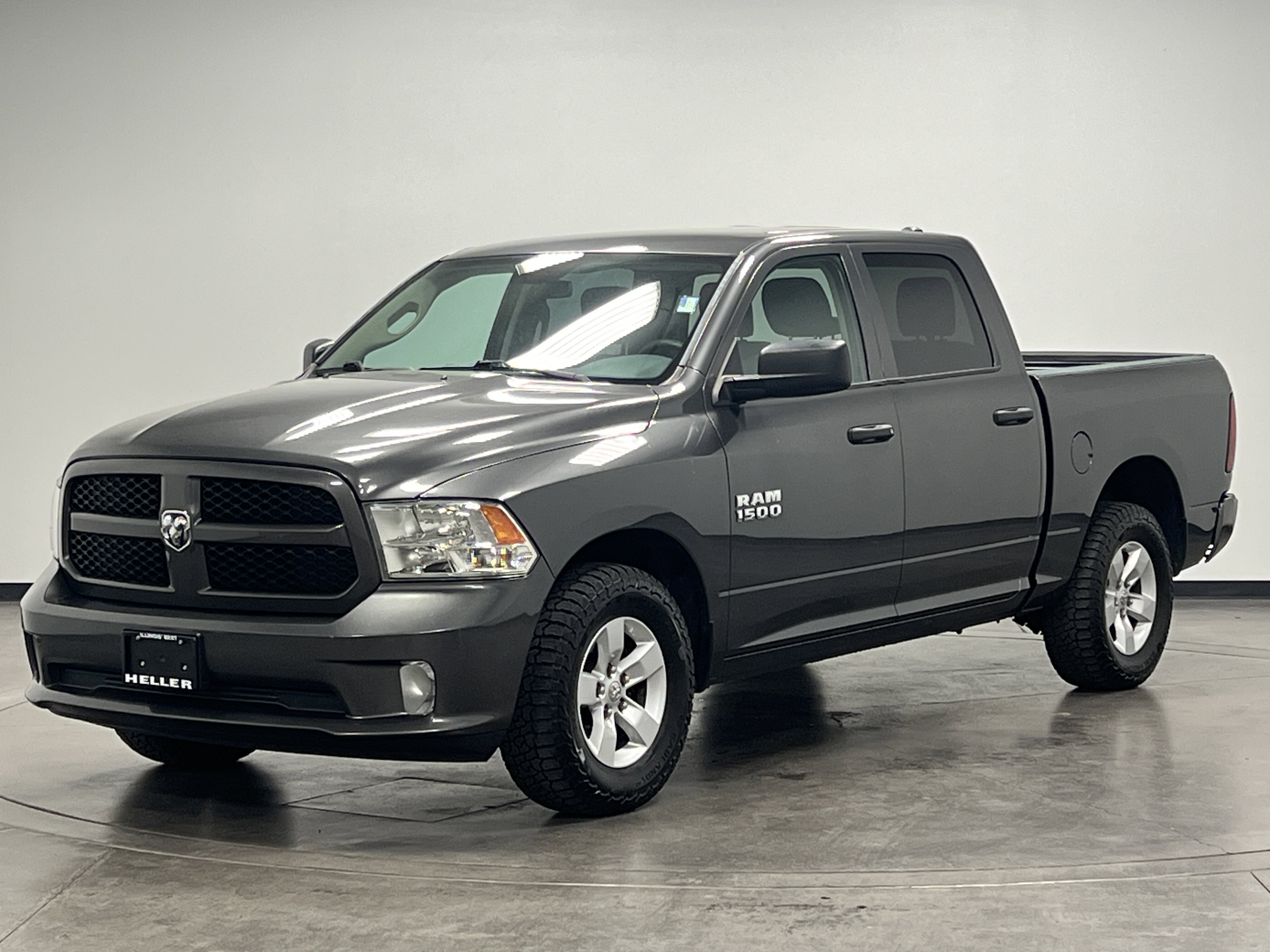 2018 Ram 1500 Express photo 3