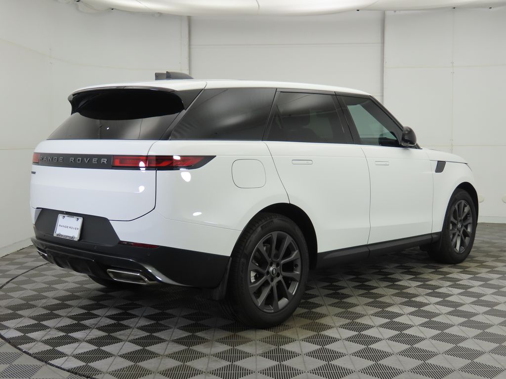 2025 Land Rover Range Rover Sport photo 4