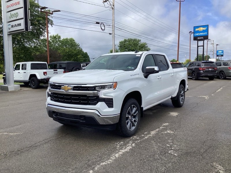 2026 Chevrolet Silverado 1500 LT photo 3