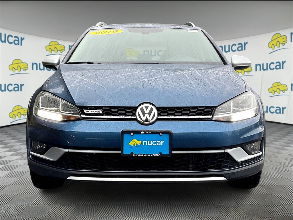 2019 Volkswagen Golf Alltrack TSI S photo 2