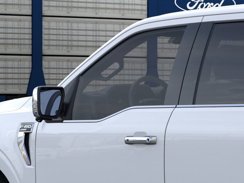 2025 Ford F-150 Lariat photo 18