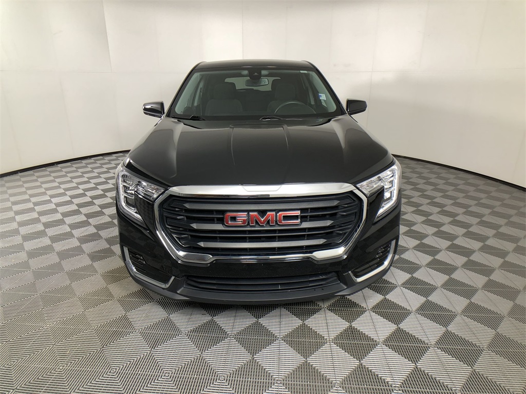 2024 Gmc Terrain SLE photo 4