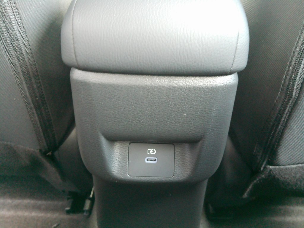 2025 Nissan Versa SV photo 26