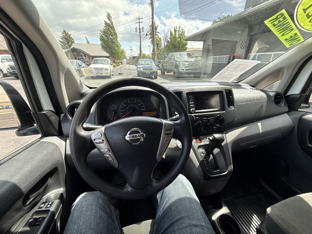 2021 Nissan NV200 S photo 7