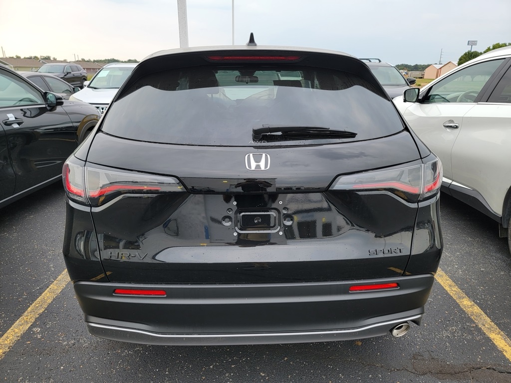 2026 Honda HR-V Sport photo 3