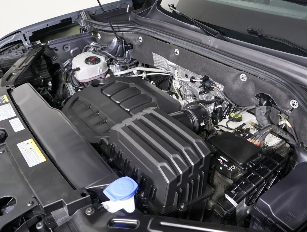 2024 Volkswagen Atlas SE Technology photo 19
