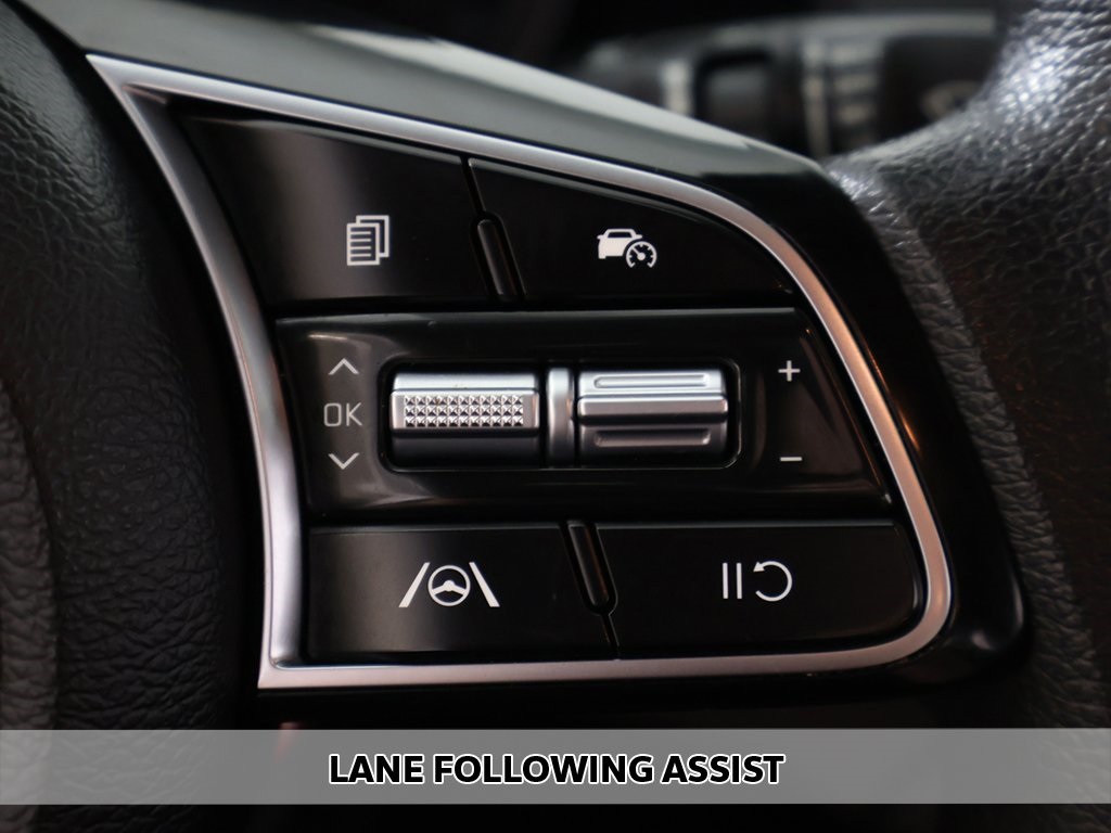 2024 Kia Forte LXS photo 3